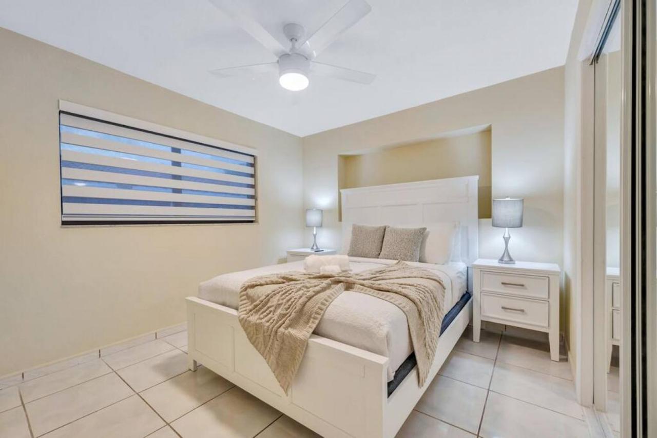 Amazing 3 Bed Home With Playground, Jacuzzi Grill Miami Buitenkant foto