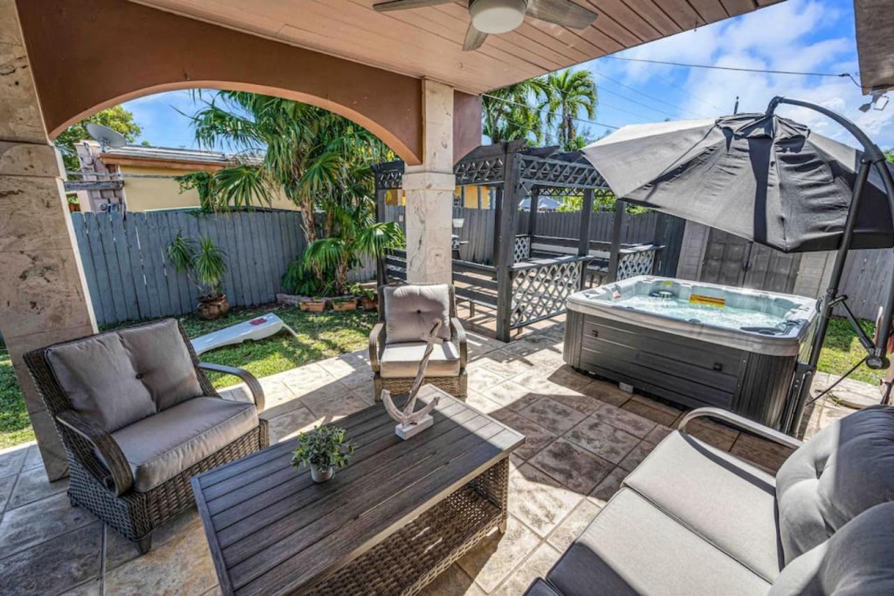 Amazing 3 Bed Home With Playground, Jacuzzi Grill Miami Buitenkant foto